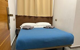 Hostal&Apartamentos La Mar